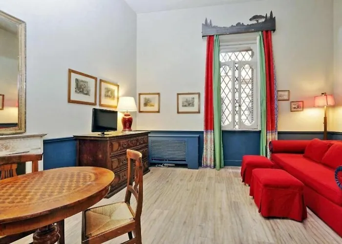 Studio Apt In Rome City Centre Via Gregoriana By Halldis